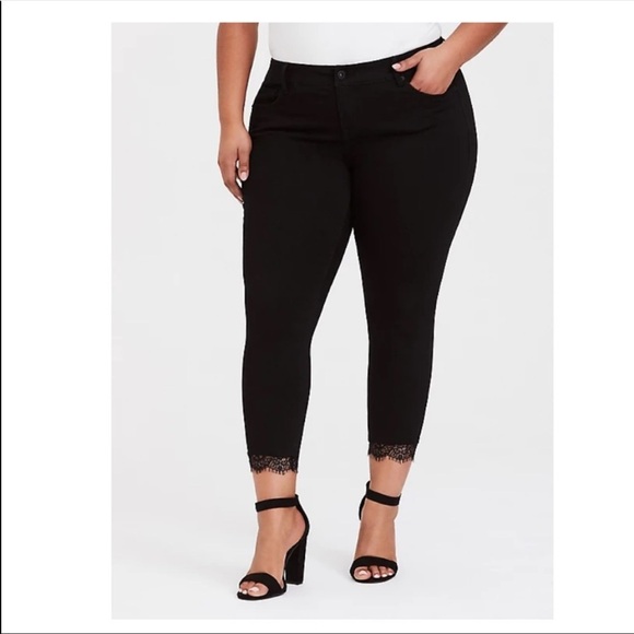 Torrid- Black Classic Ankle Skinny Jean - 10 R - Picture 1 of 10